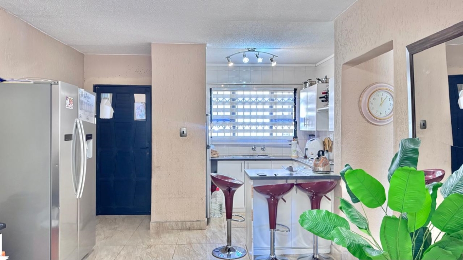 2 Bedroom Property for Sale in Pellissier Free State